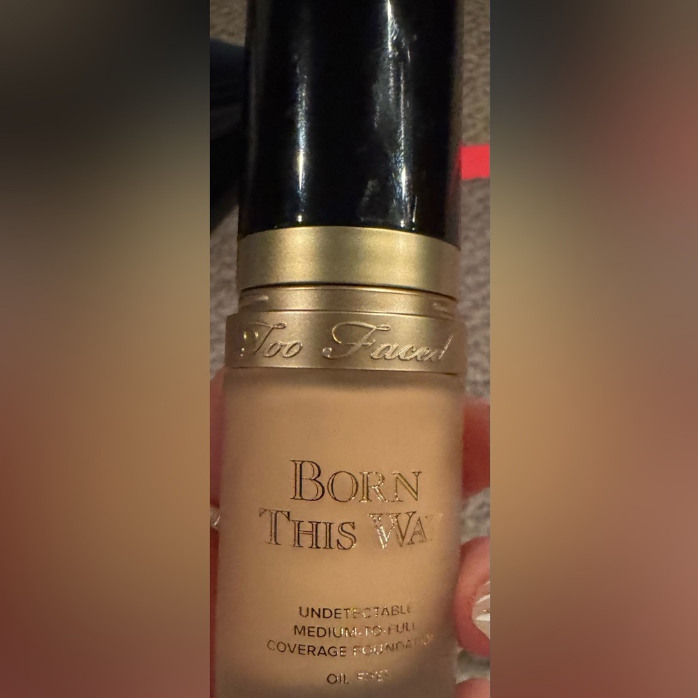 Born This Way Undetectable Medium-To Full Coverage Foundation shade - Pearl